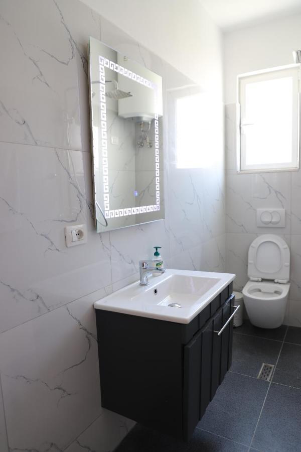 Daniel City Center Apartment Berat Ngoại thất bức ảnh